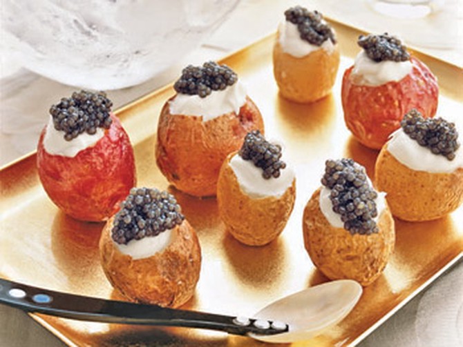 Roasted potatoes with caviar