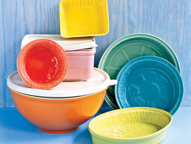 Disposable aluminum pans and Tupperware