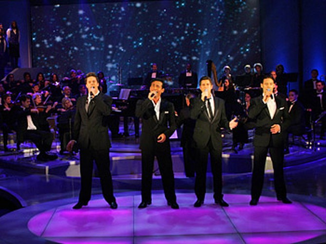 Il Divo performs 'O Holy Night.'