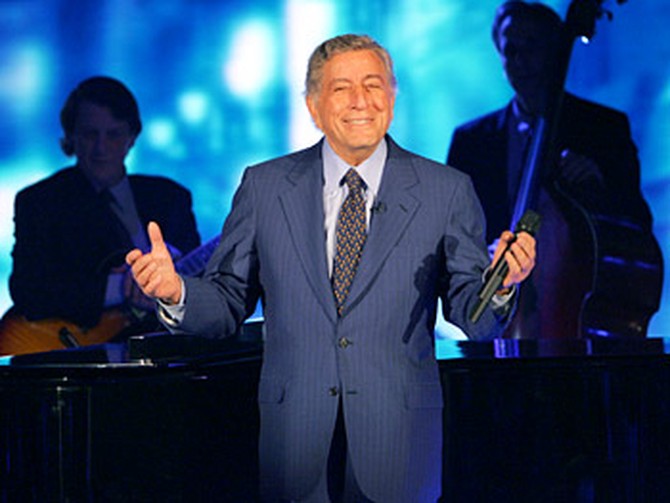 Tony Bennett sings some of his greatest hits.