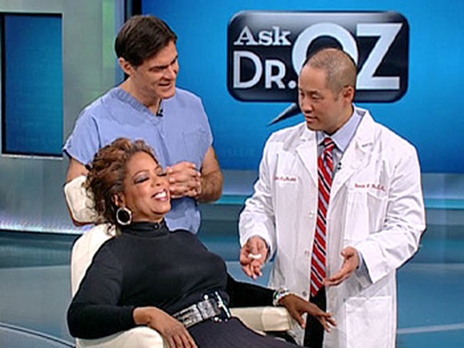 Oprah gets her first acupuncture treatment.