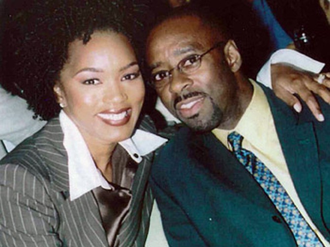 Angela Bassett and Courtney B. Vance's first date was a disaster.