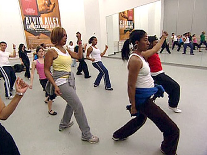 Gayle busts a move in Tweetie's dance class.
