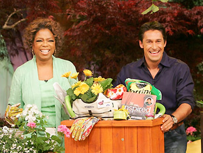 Oprah and Jamie introduce the Summer in a Box!