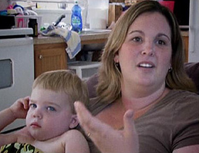 Lindsay Huckabee blames her family's illnesses on chemicals in their trailer.