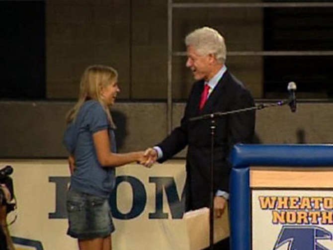 Bill Clinton surprises Kendall at school.
