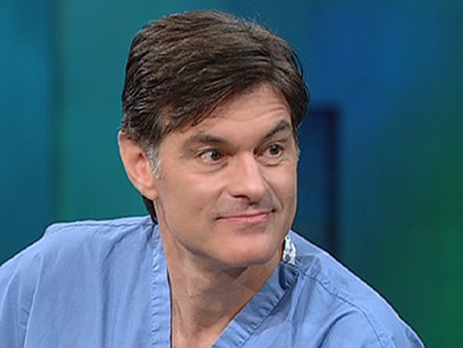 Dr. Oz says drinking water doesn't affect your skin.