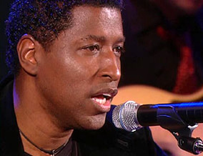 Babyface performs 'Not Going Nowhere.'