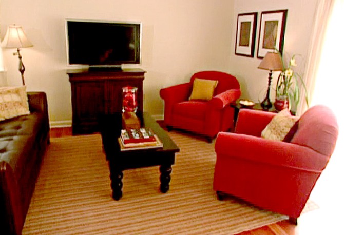 Sharyn and Marvin's family room is now a clutter-free zone.