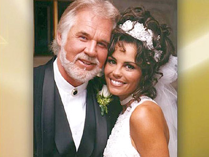 Kenny Rogers and Wanda on their wedding day