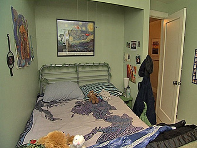 Jade's bedroom, before