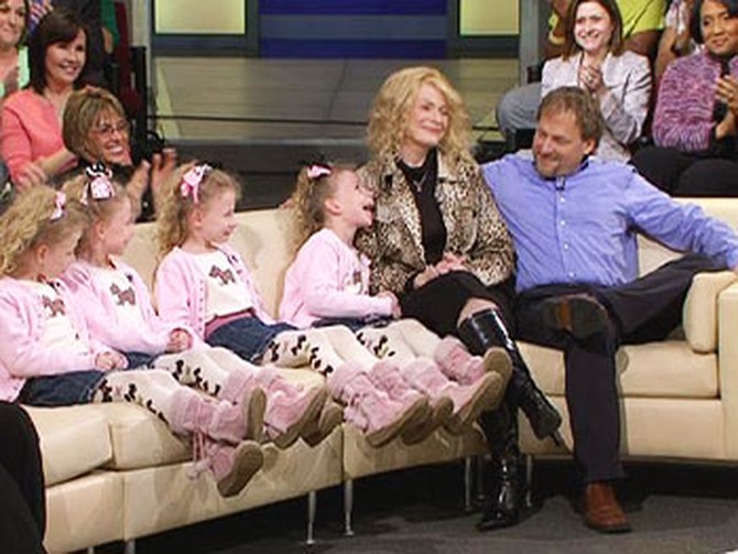 Allison, Steve and their quadruplet daughters, Grace, Anna, Emily and Mary Claire