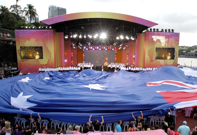 Australian flag rolling out over Oprah's audience