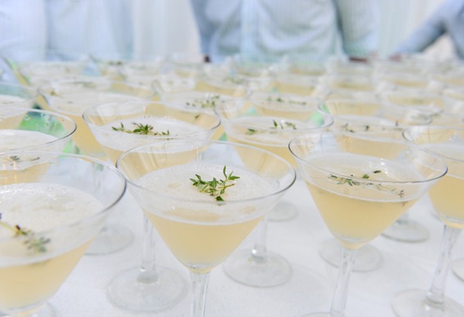 Apple and thyme martinis