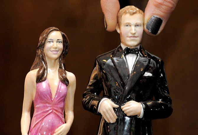 Royal wedding commemorative figurines